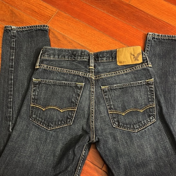 American Eagle  🦅 Outfitters Original Taper Jeans size 26x28 - Picture 3 of 5